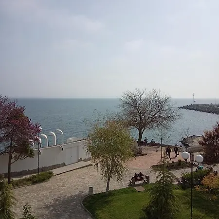 Yavorov Casa de hóspedes Pomorie